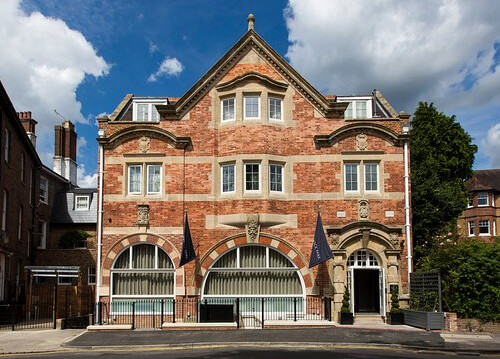 ONE WARWICK HOTEL
